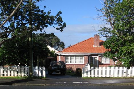 Photo of property in 21 Manse Street, Regent, Whangarei, 0112
