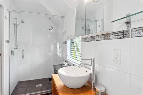 Photo of property in 2 Fiesta Grove, Raumati Beach, Paraparaumu, 5032