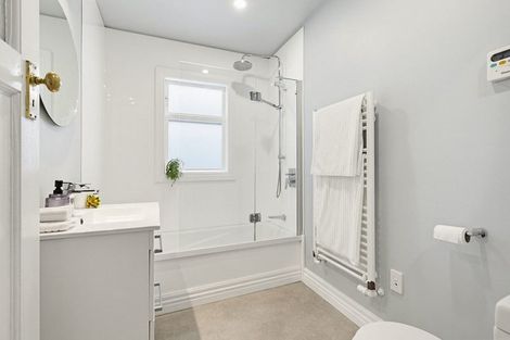 Photo of property in 23 Rothsay Road, Ngaio, Wellington, 6035