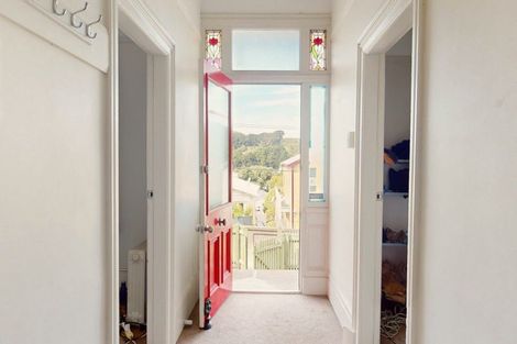 Photo of property in 132 Wallace Street, Mount Cook, Wellington, 6021