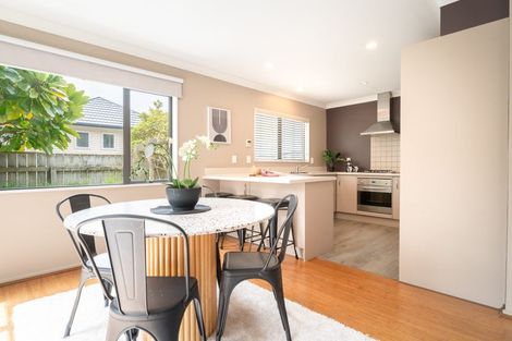 Photo of property in 6 Erlestoke Crescent, Churton Park, Wellington, 6037