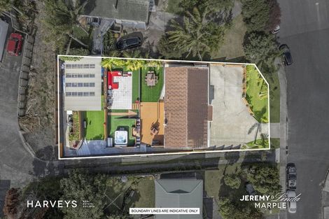 Photo of property in 21 Scotstoun Place, Glen Eden, Auckland, 0602