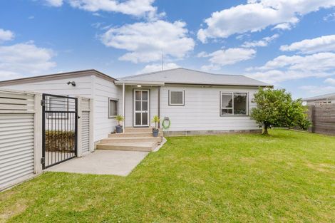 Photo of property in 73 Herbert Avenue, Cloverlea, Palmerston North, 4412