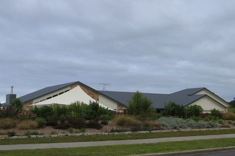 Photo of property in 9 Lax Crescent, Leigh, 0985