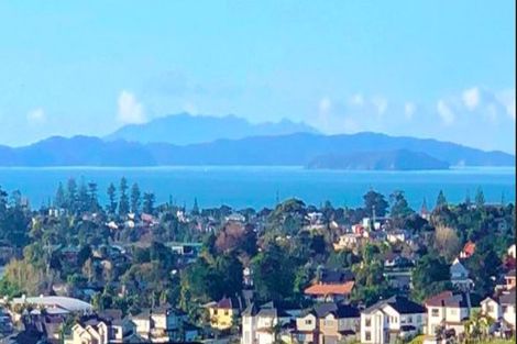 Photo of property in 11a Hebron Road, Waiake, Auckland, 0630