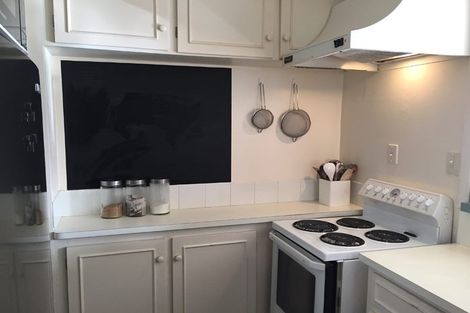 Photo of property in 74 Clarence Road, Northcote Point, Auckland, 0627