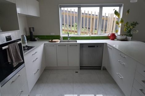 Photo of property in 7a Madeira Close, Whitby, Porirua, 5024