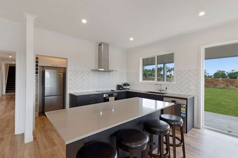 Photo of property in 5 Whangapouri Road, Karaka, Drury, 2578