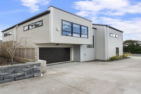 Photo of property in 562a Beach Road, Rothesay Bay, Auckland, 0630