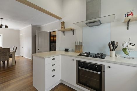 Photo of property in 162 Tukapa Street, Westown, New Plymouth, 4310