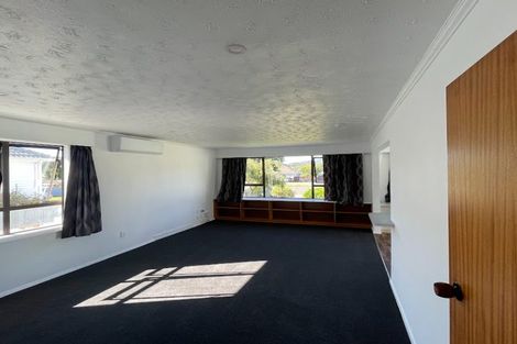 Photo of property in 73 Wainuiomata Road, Wainuiomata, Lower Hutt, 5014