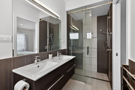 Photo of property in 1 Vahsel Bay, Wigram, Christchurch, 8025