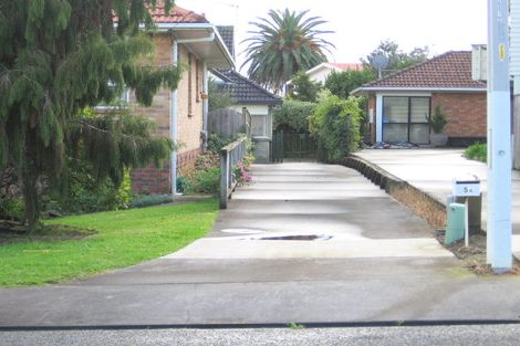 Photo of property in 1/5 Waller Avenue, Bucklands Beach, Auckland, 2012