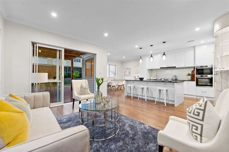 Photo of property in 17 Hughs Way, Flat Bush, Auckland, 2019