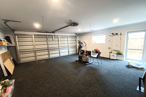 Photo of property in 13 Atherton Terrace, Churton Park, Wellington, 6037