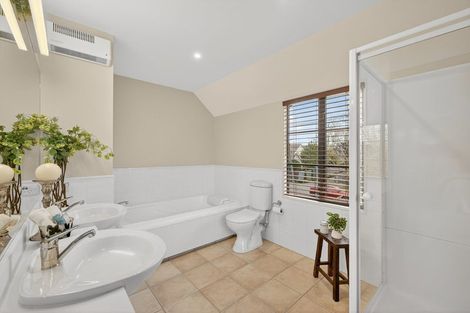 Photo of property in 106 Hamilton Avenue, Ilam, Christchurch, 8041