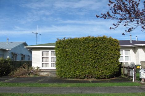 Photo of property in 32 Kent Street, Levin, 5510