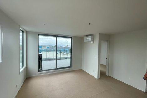 Photo of property in Bella Vista, 2d/84 Gunner Drive, Te Atatu Peninsula, Auckland, 0610