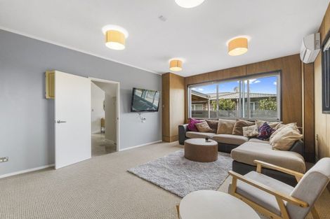 Photo of property in 12a Sycamore Grove, Lower Vogeltown, New Plymouth, 4310