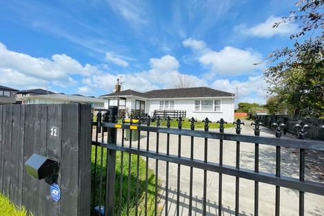 Photo of property in 32 Tiraumea Drive, Pakuranga, Auckland, 2010