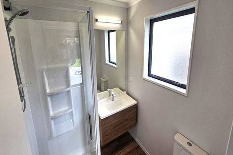 Photo of property in 13 Freeville Place, New Brighton, Christchurch, 8083