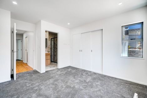 Photo of property in 74b Awaroa Road, Sunnyvale, Auckland, 0612