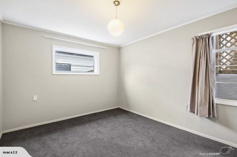 Photo of property in 13a Kim Street, Khandallah, Wellington, 6035