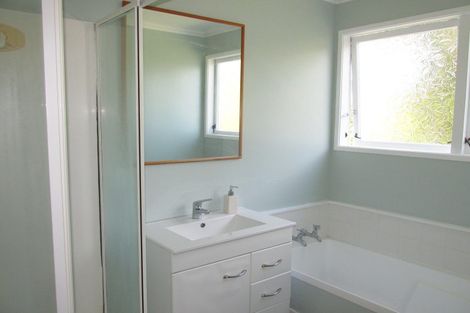 Photo of property in 18 Marine Parade, Wairoa, 4108