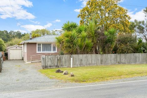 Photo of property in 2081 Paparoa Valley Road, Paparoa, 0571
