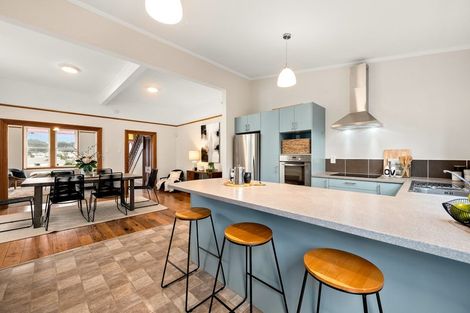 Photo of property in 6 Stanley Street, Berhampore, Wellington, 6023