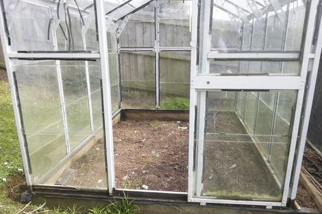 Photo of property in 35 Moffat Road, Red Beach, 0932