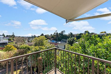 Photo of property in 21 Nevada Drive, Merrilands, New Plymouth, 4312