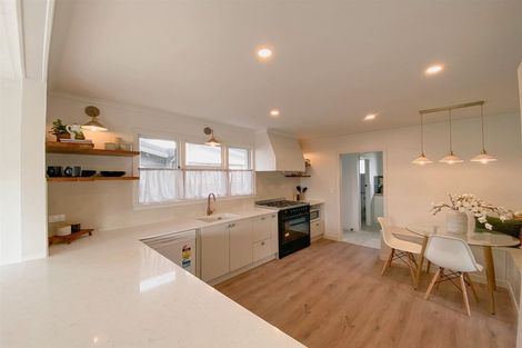 Photo of property in 98 Amyes Road, Hornby, Christchurch, 8042