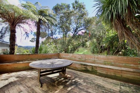 Photo of property in 5 Norman Road, Titirangi, Auckland, 0604
