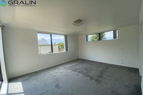 Photo of property in 63a Lynwood Road, New Lynn, Auckland, 0600