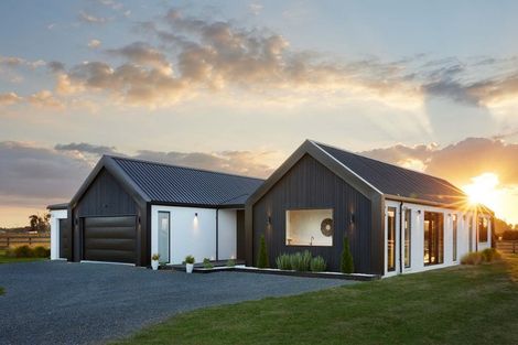 Photo of property in 53 Dysart Lane, Kumeu, 0891