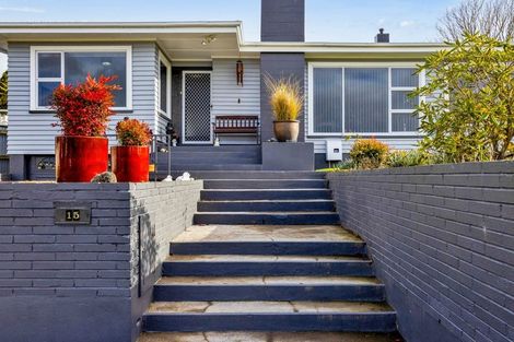 Photo of property in 15 Ariel Street, Stratford, 4332