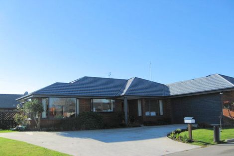 Photo of property in 9a Riegler Place, Belfast, Christchurch, 8051