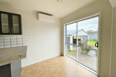Photo of property in 81a Gloucester Road, Manurewa, Auckland, 2102