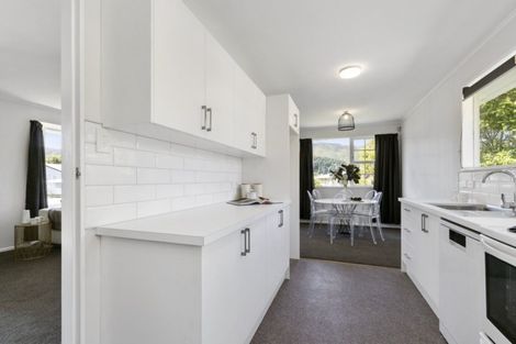 Photo of property in 21 Hamstead Street, Wainuiomata, Lower Hutt, 5014