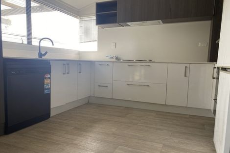 Photo of property in 64 Pomaria Road, Henderson, Auckland, 0610