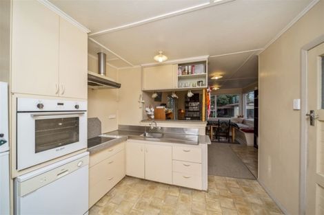Photo of property in 172 Glover Road, Hawera, 4610