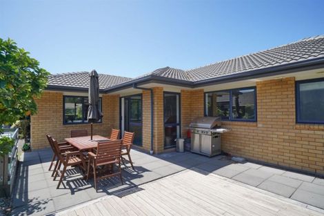 Photo of property in 15 Amoka Crescent, Parklands, Christchurch, 8083
