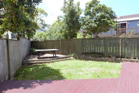 Photo of property in 1/19 Tree View Avenue, Glenfield, Auckland, 0629