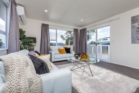 Photo of property in 24 Lilburn Crescent, Massey, Auckland, 0614