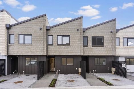 Photo of property in 11/28 Westgate Drive, Westgate, Auckland, 0614