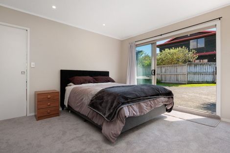 Photo of property in 128b Karewa Parade, Papamoa Beach, Papamoa, 3118