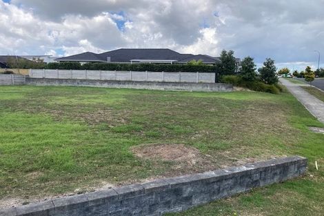 Photo of property in 1 Floyd Road, Riverhead, 0820