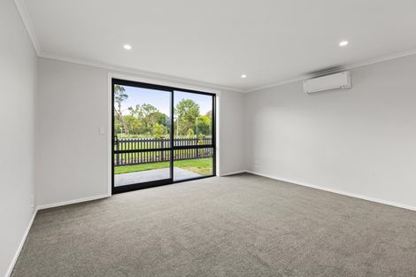 Photo of property in 10 Houpara Place, Papamoa, 3118