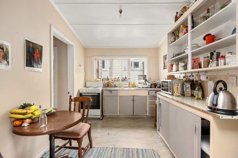 Photo of property in 130 Wallace Street, Mount Cook, Wellington, 6021